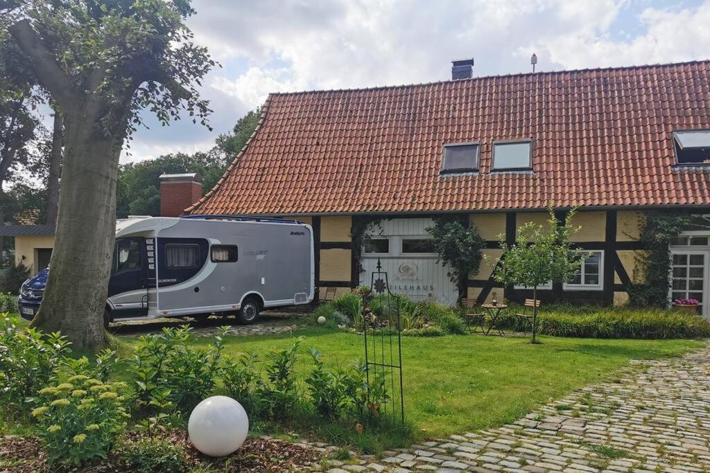 Апартаменти Xanadi Heilehaus Kleine Auszeit Kururlaub Bruchhausen-Vilsen Екстер'єр фото